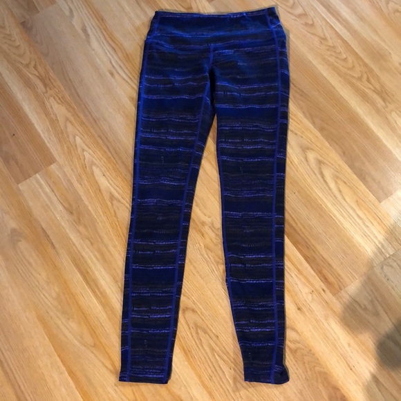 Athleta Pants - Athleta Chaturaunga Striped Tight- Sz XXS